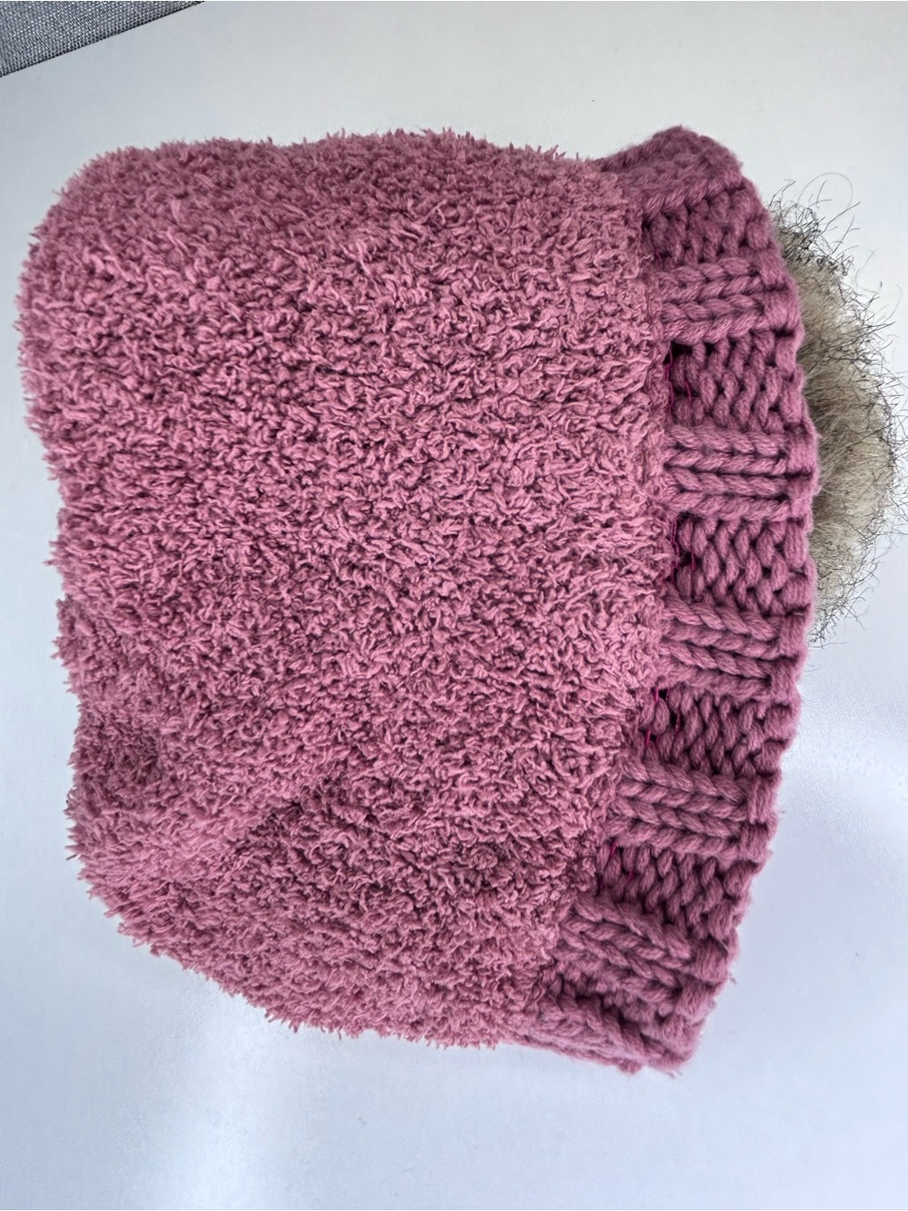 C.C Exclusives Mauve Pink Faux Fur Pom Pom Chunky Knit Beanie - Picture 6 of 9
